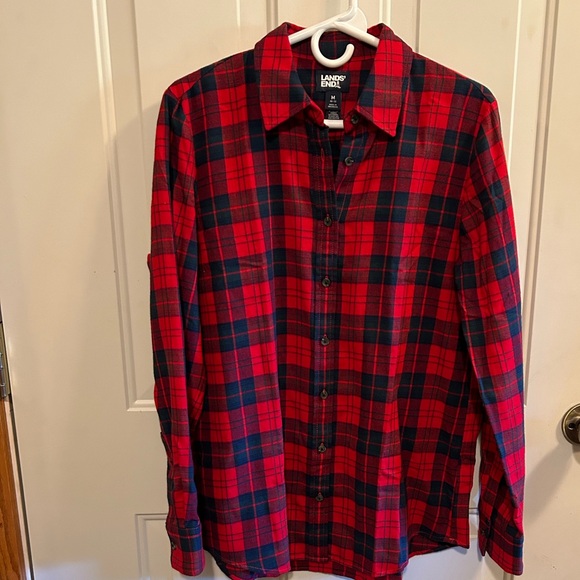 Lands’ End flannel lightweight button-down - Picture 1 of 2